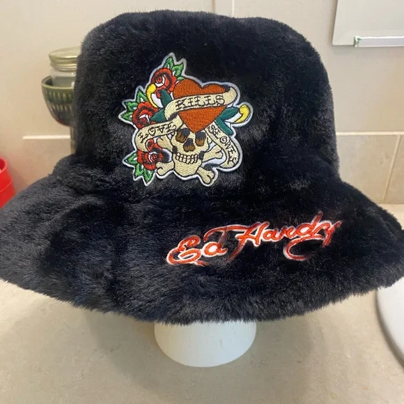 Ed Hardy | Accessories | Ed Hardy Womans Fox Fur Bucket Hat  display picture 2
